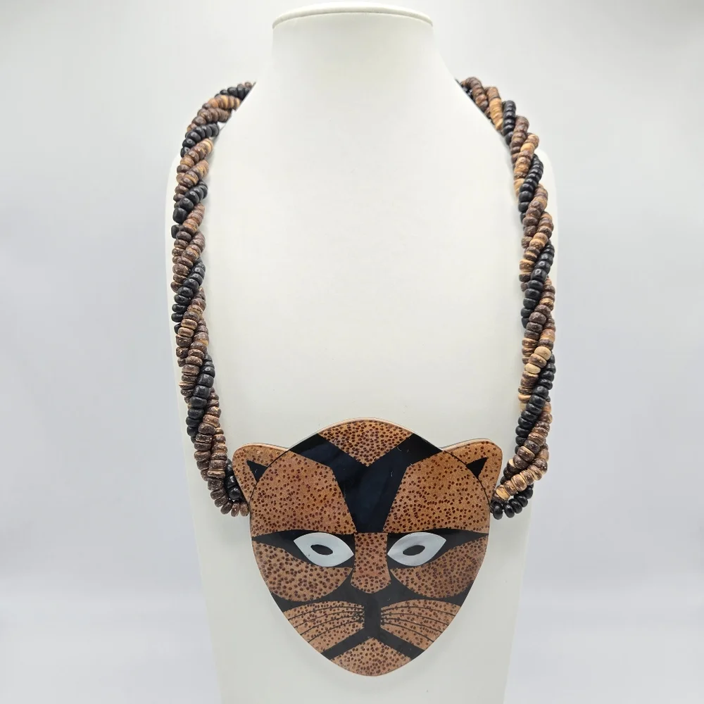 Cheetah Pendant Necklace Inlay Beaded Coconut Mother Of Pearl Boho Bohemian Vtg - Picture 1 of 4